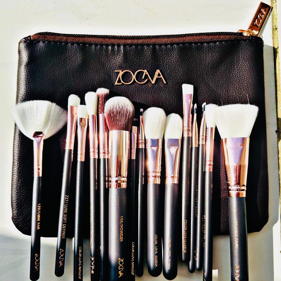 Zoeva 12-Piece Makeup Brush Set with Pouch