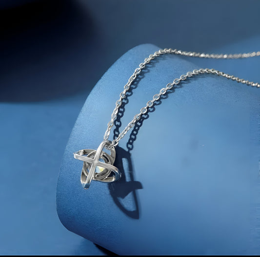 Women's Four-Leaf Clover Pendant Necklace with Diamonds in Brass