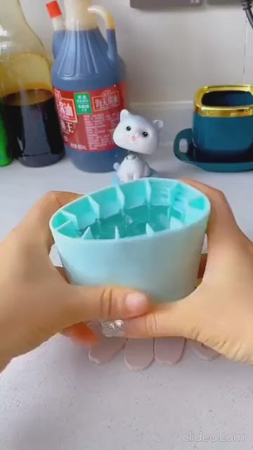 CoolCube Pro – 2-in-1 Silicone Ice Mold & Bucket